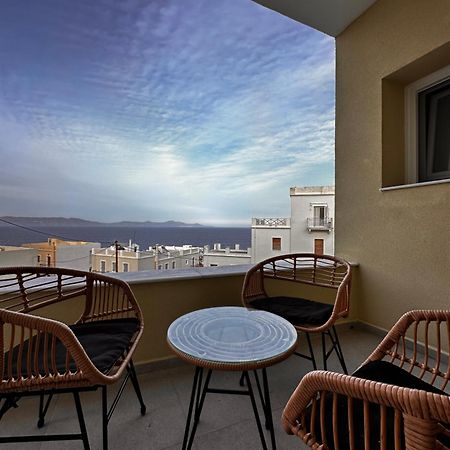 Ferienwohnung Sky Ermoupoli Exterior foto
