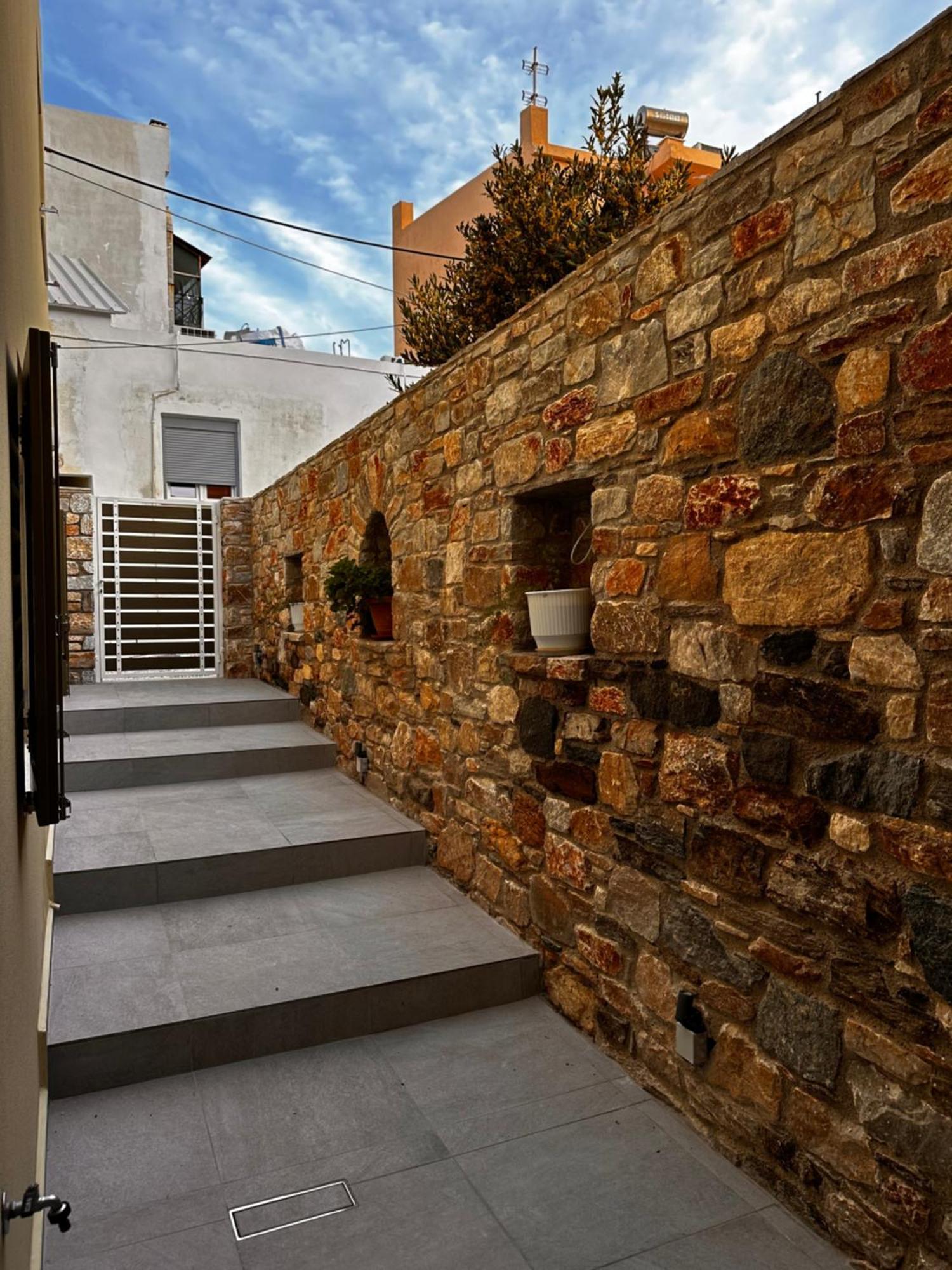 Ferienwohnung Sky Ermoupoli Exterior foto